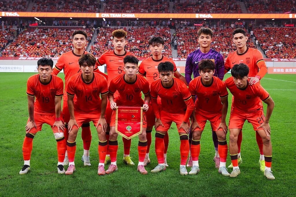 曼联惊险扳,鲍恩头槌险,马加萨神补,金年会官网,金年会网页版,金年会官网入口,金年会官网,金年会首页