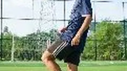 外媒称赞张伟丽展现冠军风采，UFC史上最经典冠军战之一